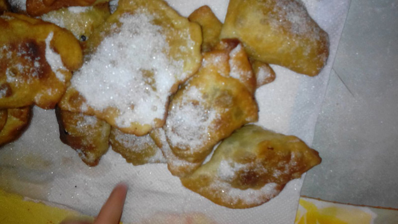 Dolci Natalizi Abruzzesi Ricette.I Calcionetti Del Vastese La Ricetta Di Nonna Adele Un Dolce Tipico Natalizio Delle Tradizioni Contadine